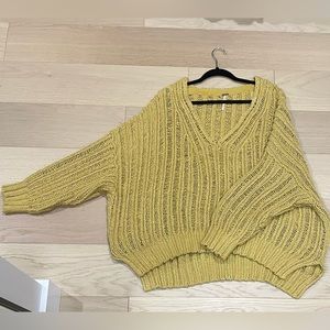 FREE PEOPLE SLOUCHY SWEATER